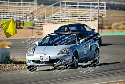 media/Oct-18-2025-Extreme Speed (Sat) [[d6d7e1fef1]]/Group 5/Session 1 (Turn 4)/